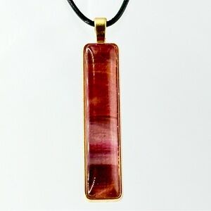 Chic Gold and Red Bar Pendant Necklace